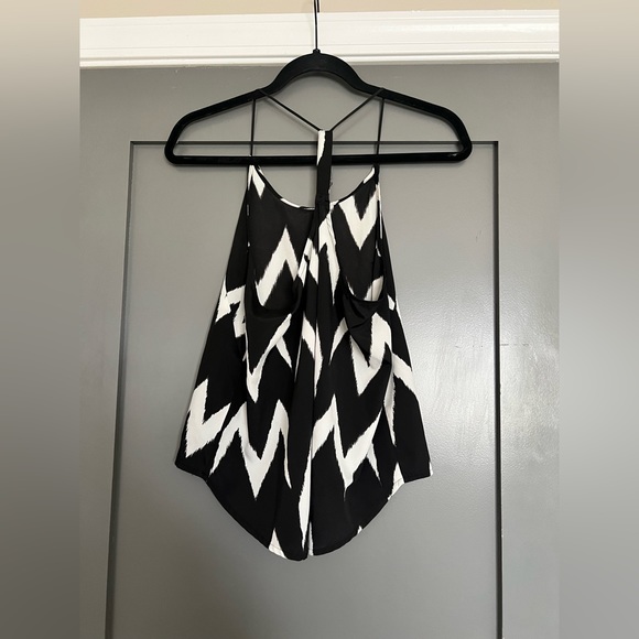 H&M Black and White, High-Low Tank - Picture 2 of 4